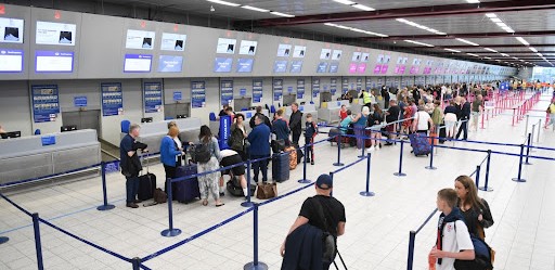 Travelling, tourism growth